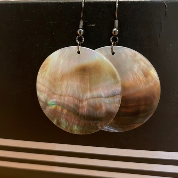 Abolone Earrings Iridescent Shell round bohemian Earrings - Picture 2 of 8